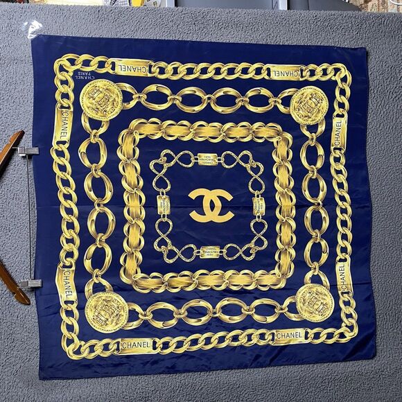 Vintage Chanel 31 Rue Cambon Paris Silk Scarf Navy & Gold Chain Link Design - Picture 1 of 11